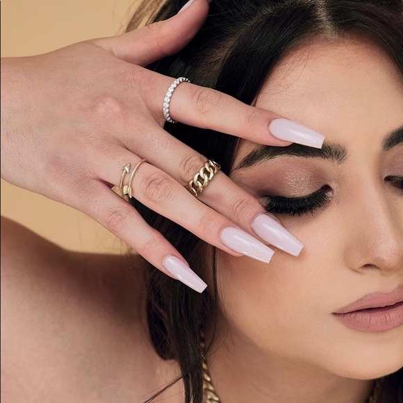 New 14k Solid White or Yellow Gold Wedding Band - Picture 3 of 15